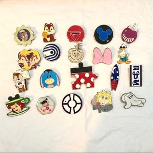Lot of 20 Disney Pins
